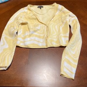 Kendall and Kylie Cropped Sweater Medium